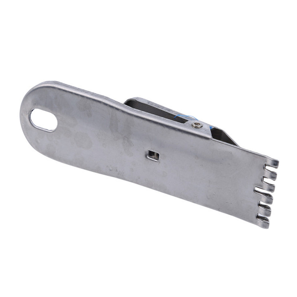 Easy-to-use worm bait clip designed for all fishing enthusiasts
