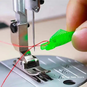 Handy Tool for Easy Threading & Needle Insertion